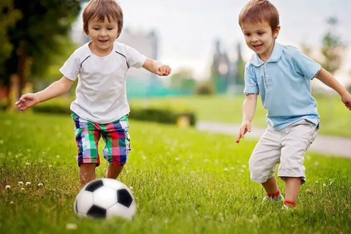 Tại sao vận động thể chất lại quan trọng với học sinh?